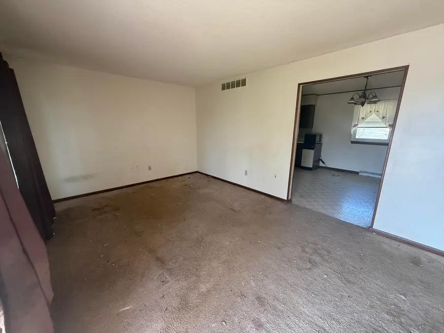 307 Hogan Dr, Columbia, MO 65202 - #3