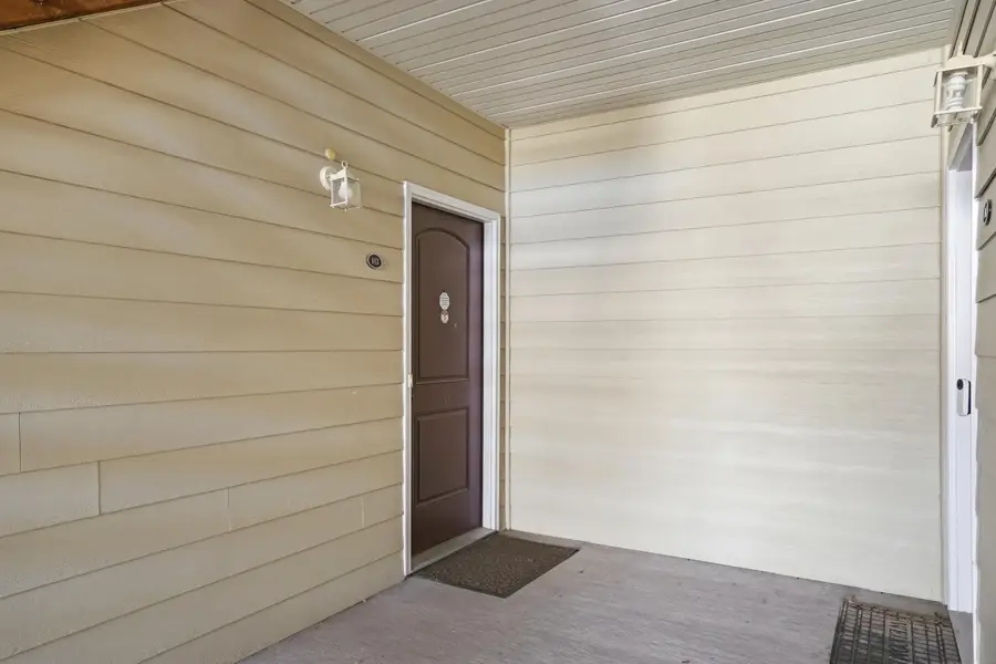 5315 Pebble Beach Dr #103, Columbia, MO 65201 - #2