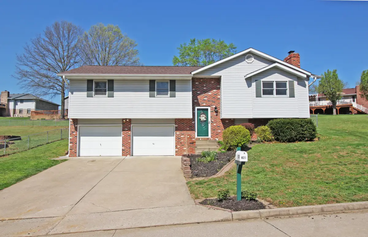 825 Troy Dr, Jefferson City, MO 65109 - #1