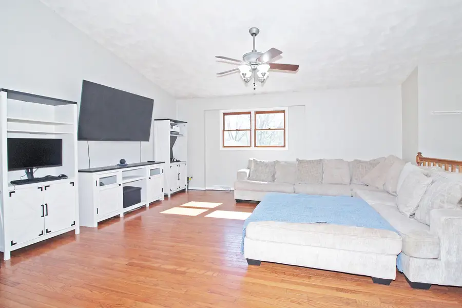 825 Troy Dr, Jefferson City, MO 65109 - #3