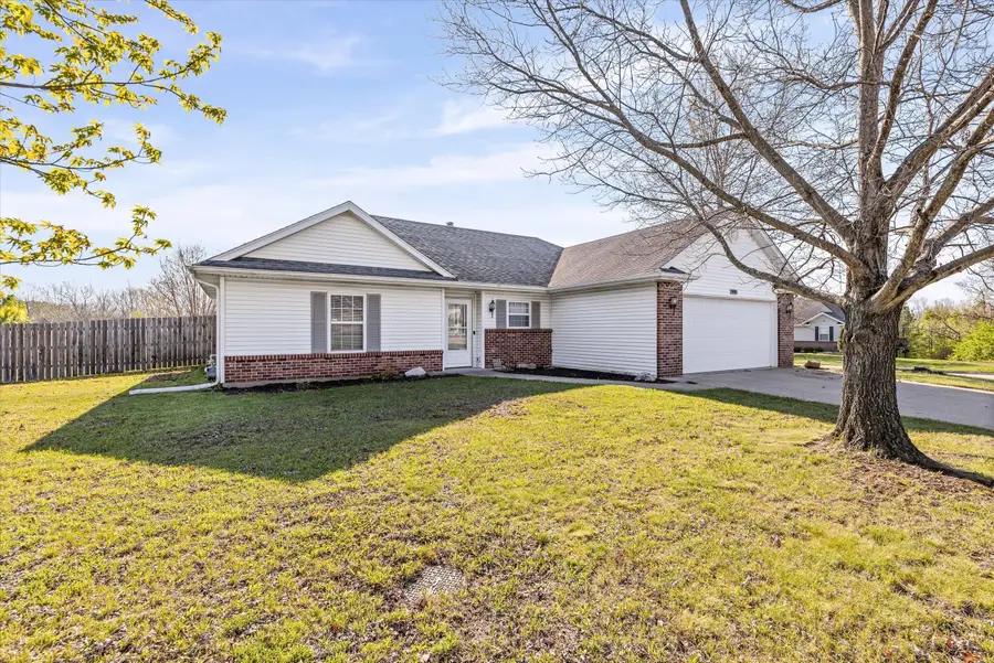 4880 N Sandker Ct, Columbia, MO 65202 - #2