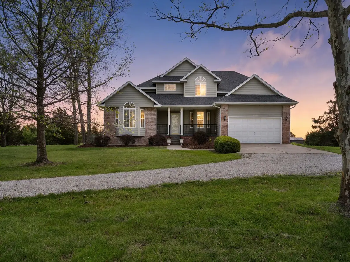 8500 S Barry Rd, Columbia, MO 65201 - #1