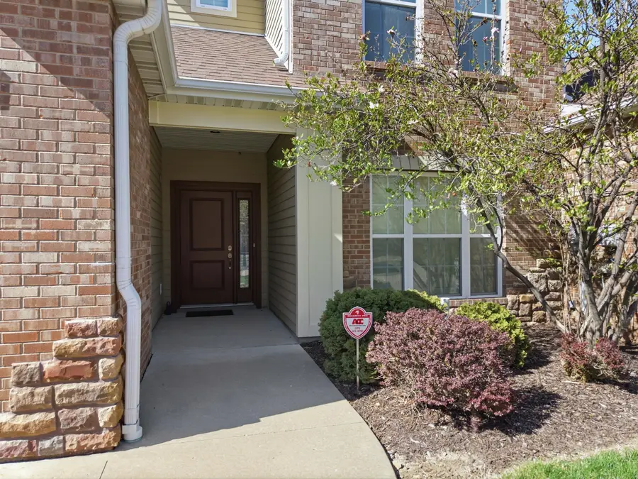 2409 Boulder Springs Dr, Columbia, MO 65201 - #3