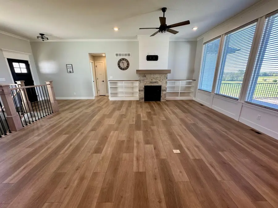 10385 N Highway Vv, Columbia, MO 65202 - #3