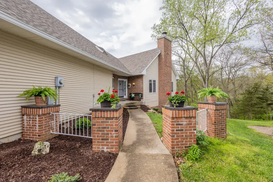 710 Wildwood Dr, Columbia, MO 65203 - #3