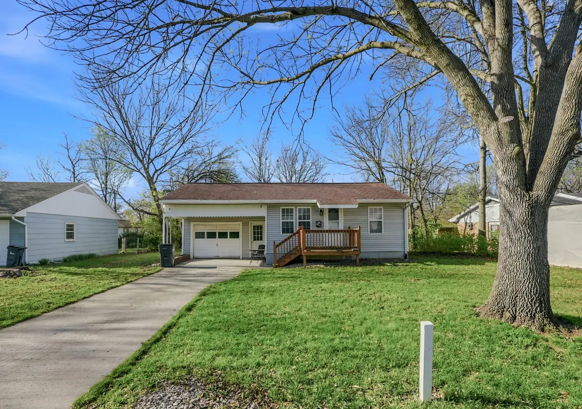 1308 Hunt Ct, Columbia, MO 65203 - #1