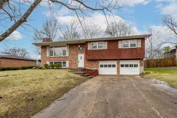 1217 Jake Ln, COLUMBIA, MO 65203