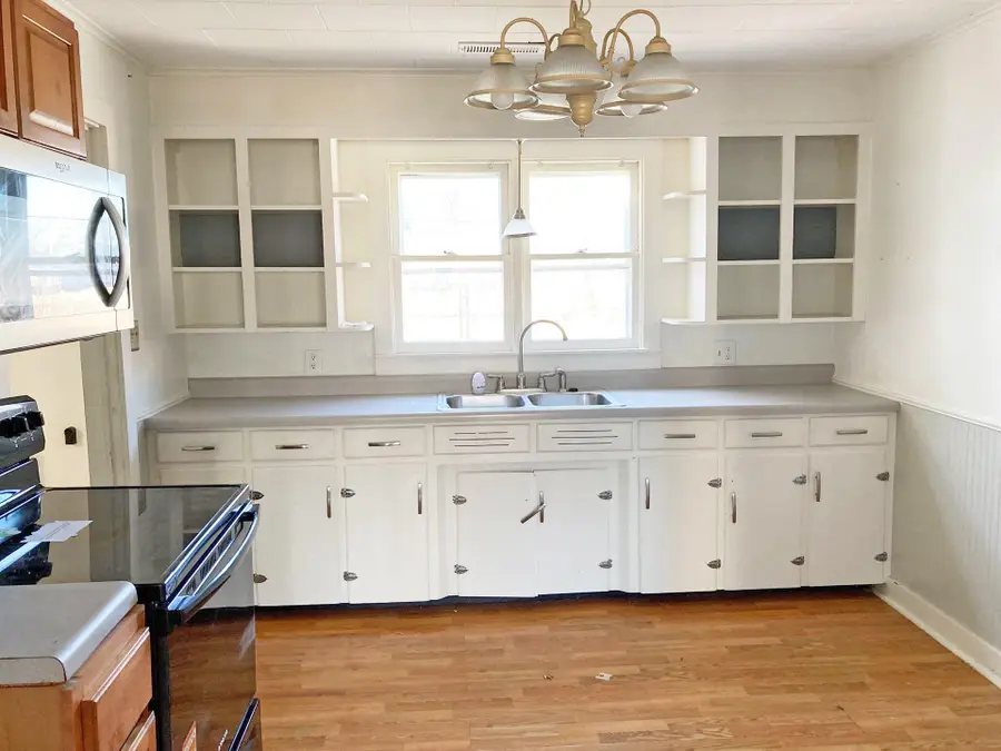 416 Wisdom St, Moberly, MO 65270 - #3