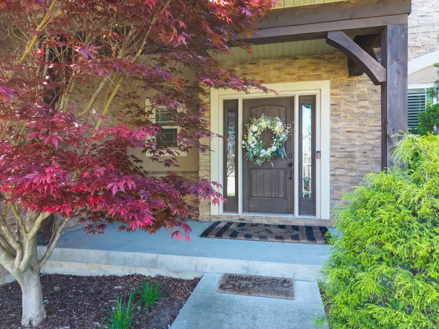 6410 Shallow River Dr, Columbia, MO 65201 - #2