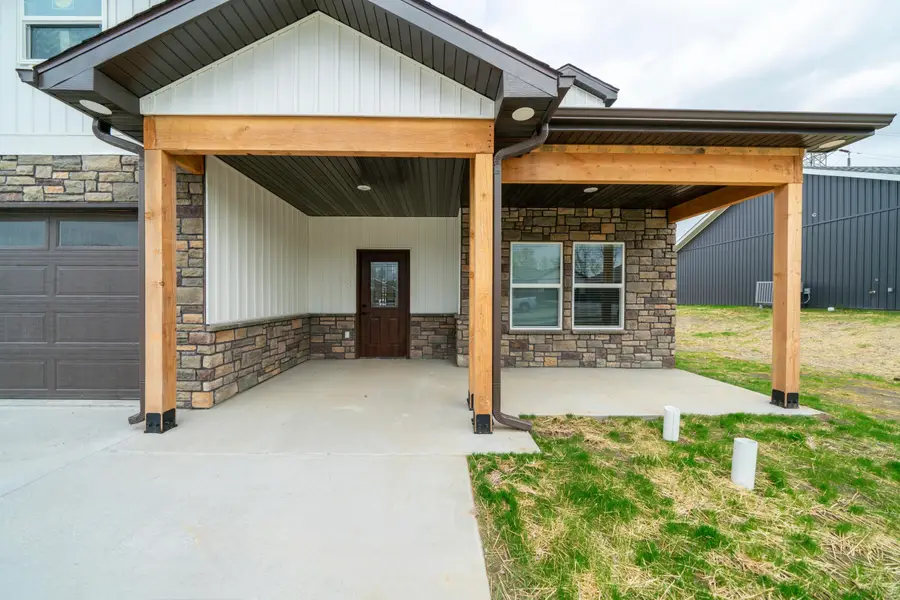 779 Vine Dr, Holts Summit, MO 65043 - #3