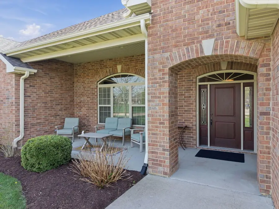 701 E Old Hawthorne Dr, Columbia, MO 65201 - #2