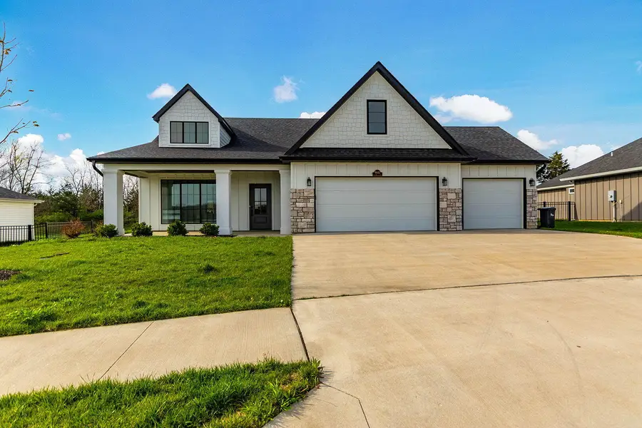 4611 Stone Mountain Pky, Columbia, MO 65201 - #2
