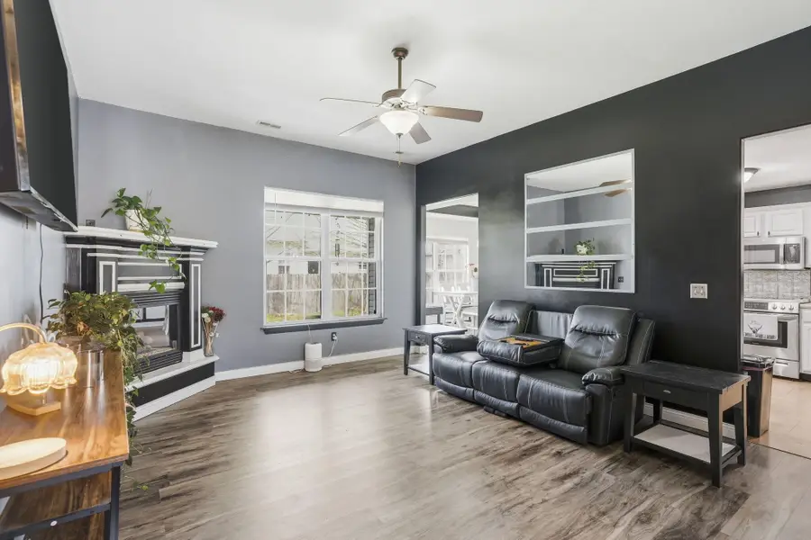 5909 Freeport Way, Columbia, MO 65201 - #3