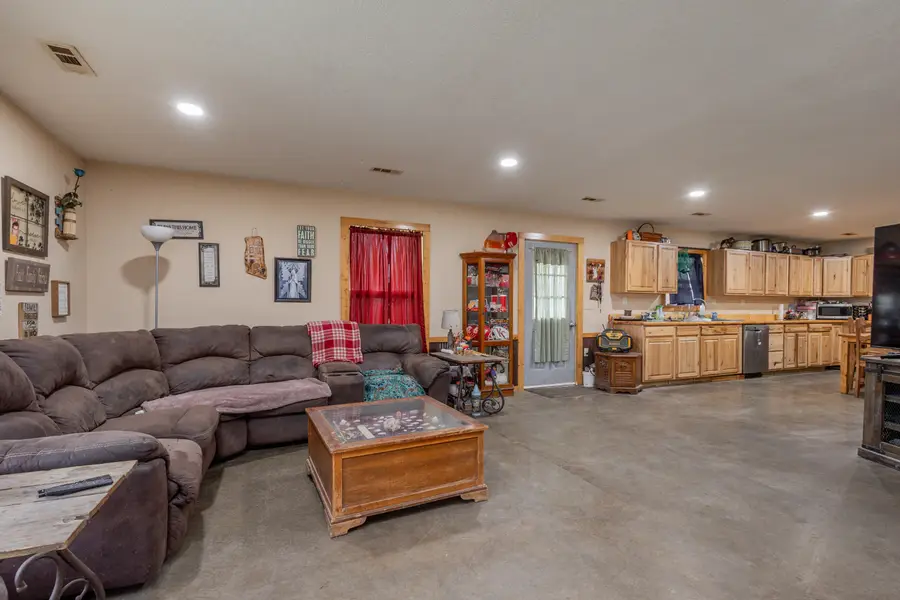 302 Oklahoma Ave, Clark, MO 65243 - #3