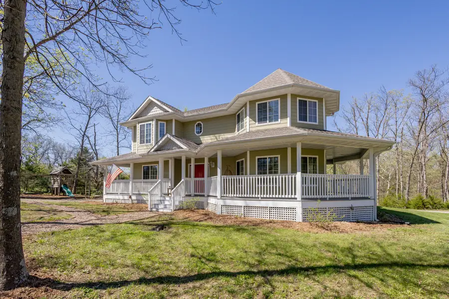 16580 N Willet Rd, Centralia, MO 65240 - #3