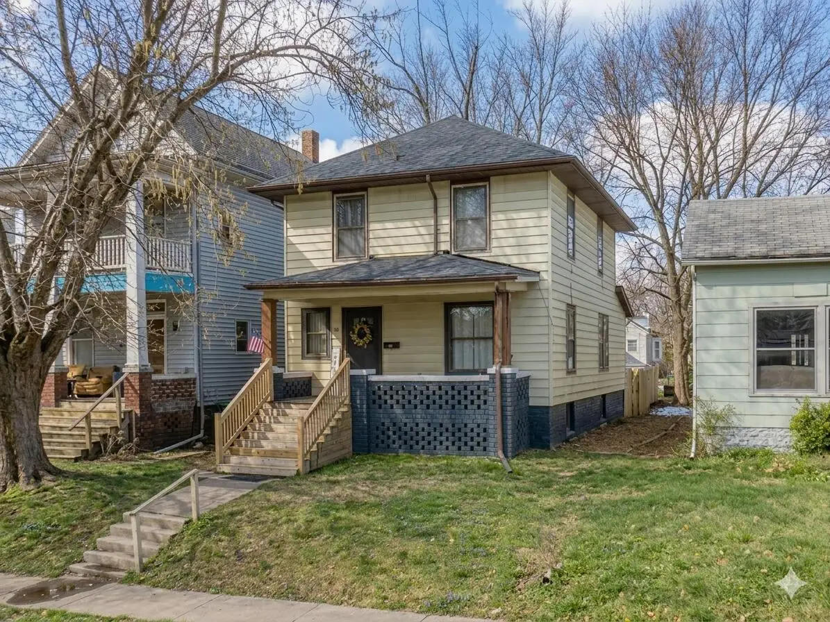 309 S 4th St, Moberly, MO 65270 - #1