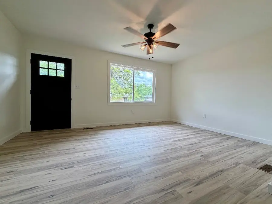 1405 Grayling Dr, Boonville, MO 65233 - #3