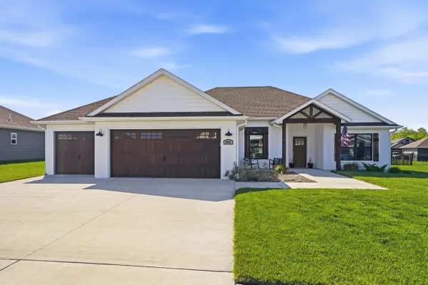 14641 Wellstead Dr, HALLSVILLE, MO 65255