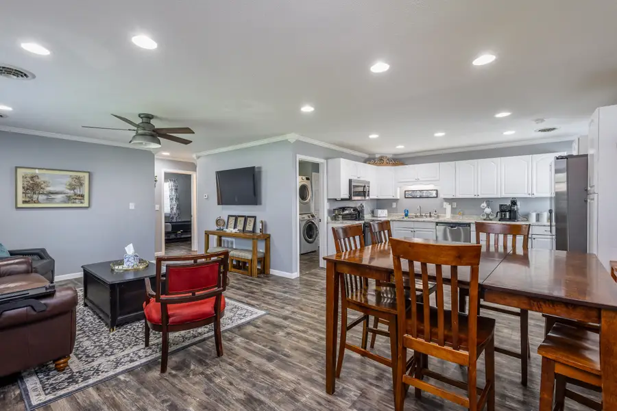 222 S Denton St, Centralia, MO 65240 - #3