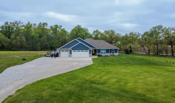 9070 E Hwy Oo, HALLSVILLE, MO 65255
