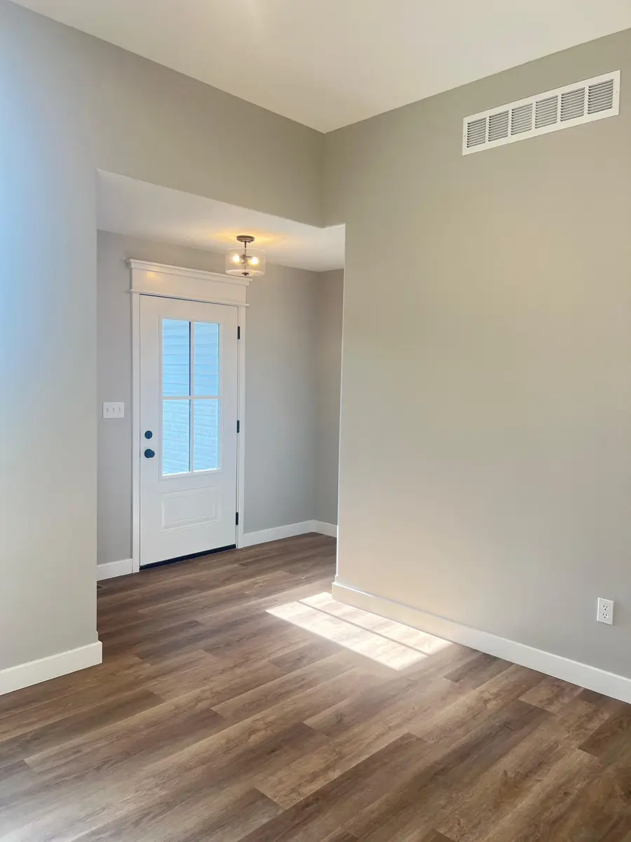 4805 Treaty Dr, Ashland, MO 65010 - #2