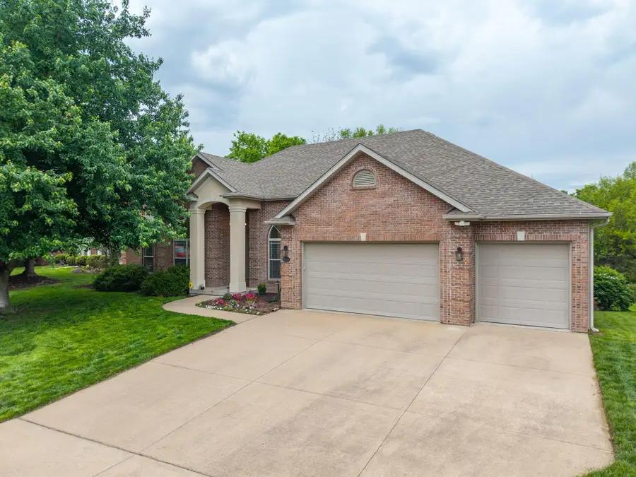 4803 Thornbrook Rdg, Columbia, MO 65203 - #2