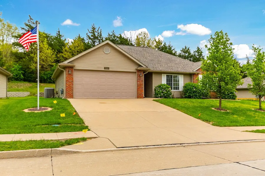3004 Woods Crossing Dr, Columbia, MO 65202 - #3