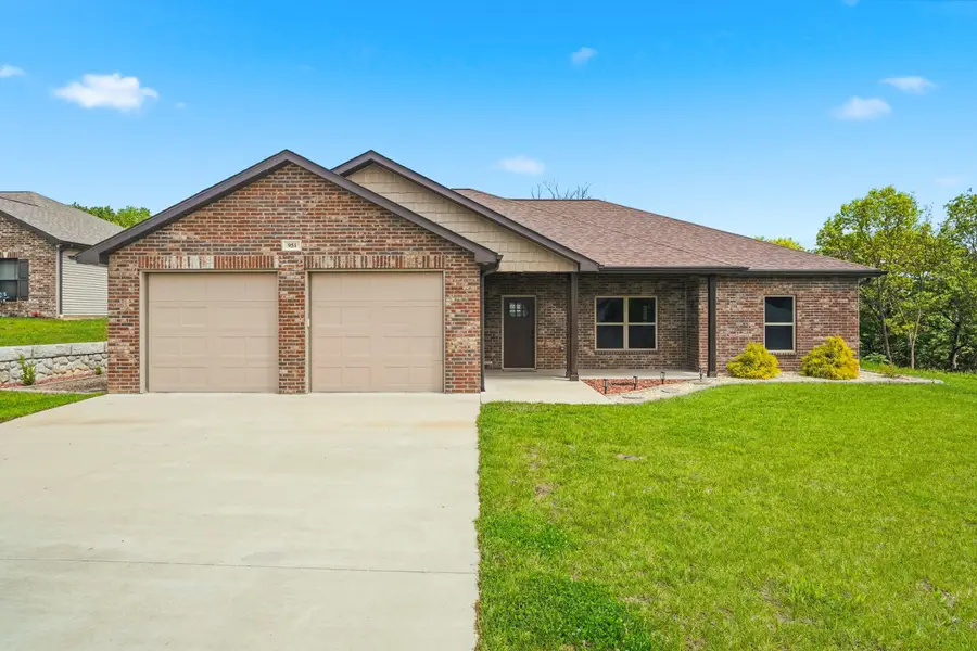 951 Cochise Dr, Holts Summit, MO 65043 - #2