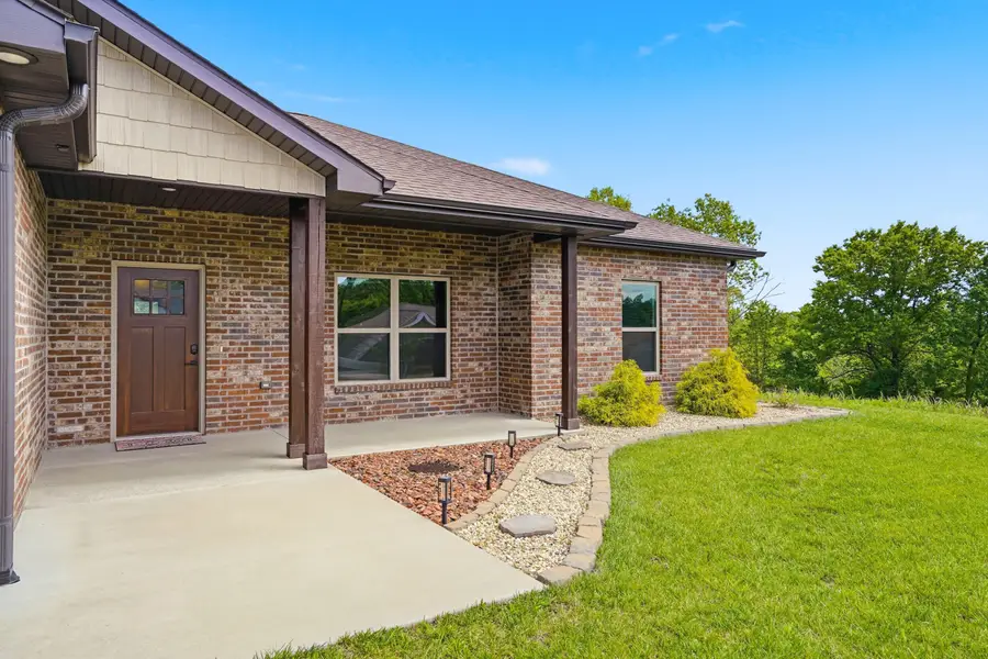 951 Cochise Dr, Holts Summit, MO 65043 - #3