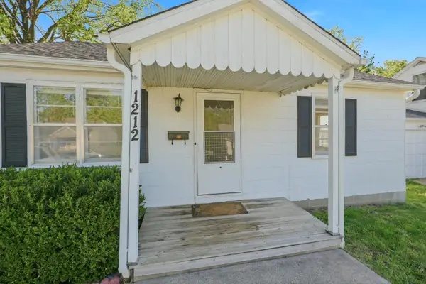 1212 3rd St, BOONVILLE, MO 65233