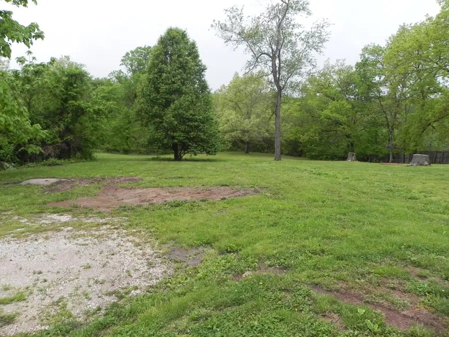 223 Saint Francis St, Fulton, MO 65251 - #2