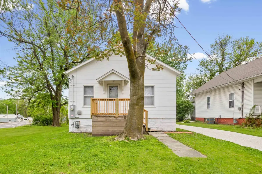 418 Roberts St, Moberly, MO 65270 - #2