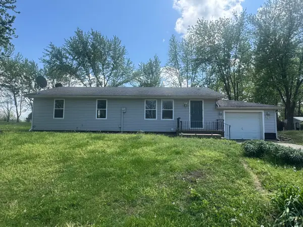 27680 Sigman Cir, SEDALIA, MO 65301