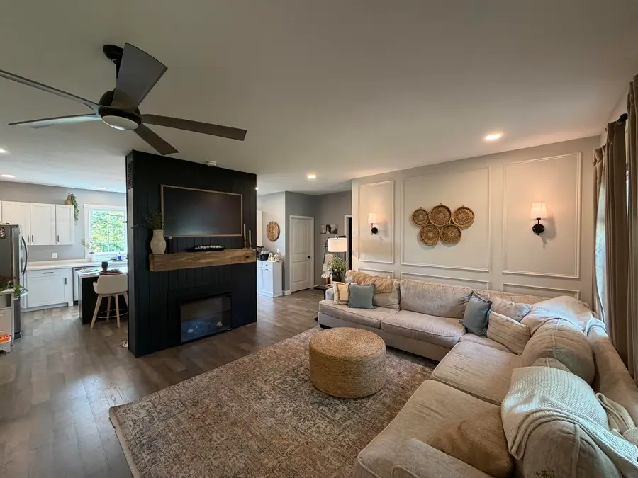 2131 S Alamos Pl, Columbia, MO 65201 - #3