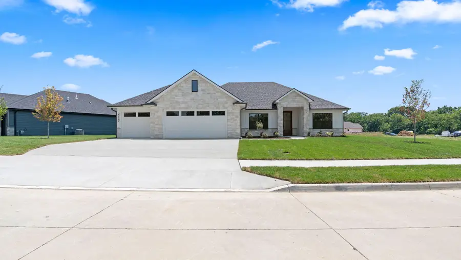 2727 Easley Cabin Cir, Columbia, MO 65201 - #2
