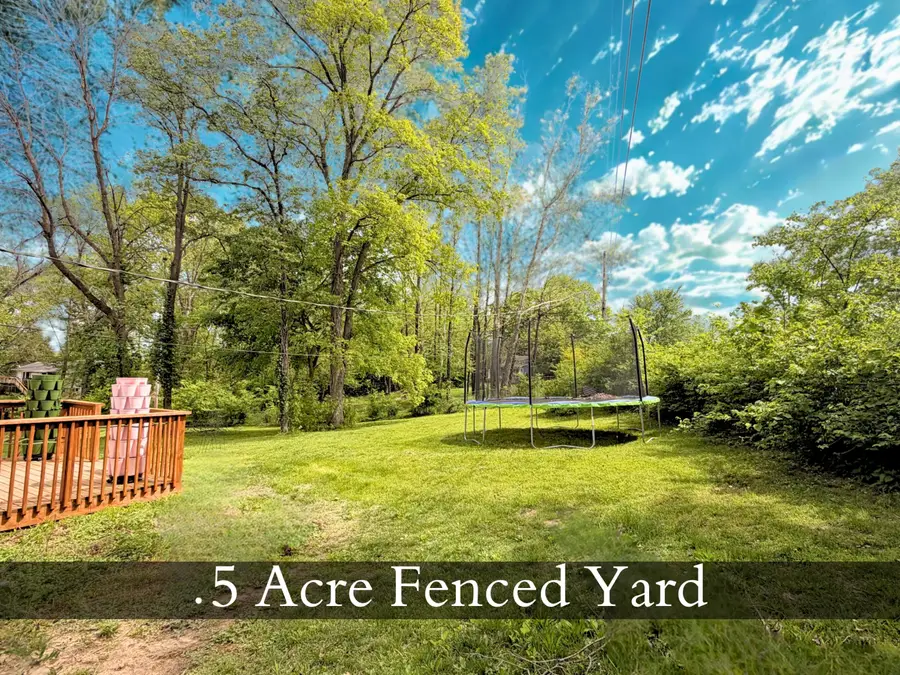 7602 W Crestwood Ct, Columbia, MO 65202 - #2