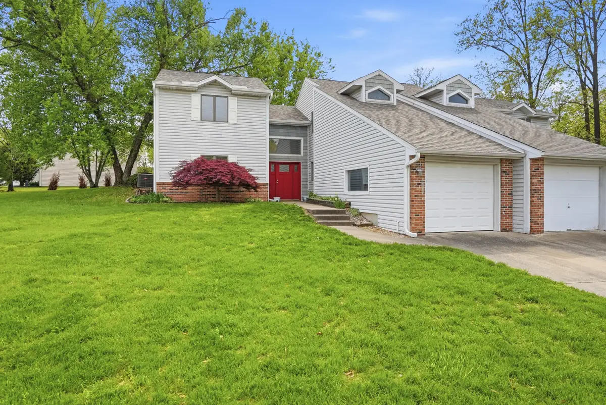 208 Briarcrest Ct, Columbia, MO 65203 - #1