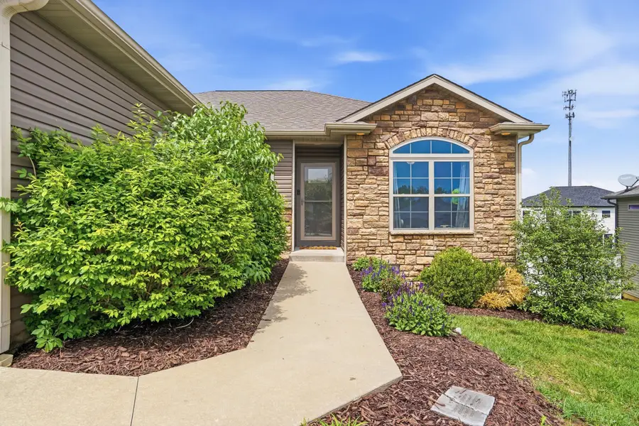 4275 W Posey Ln, Columbia, MO 65203 - #2