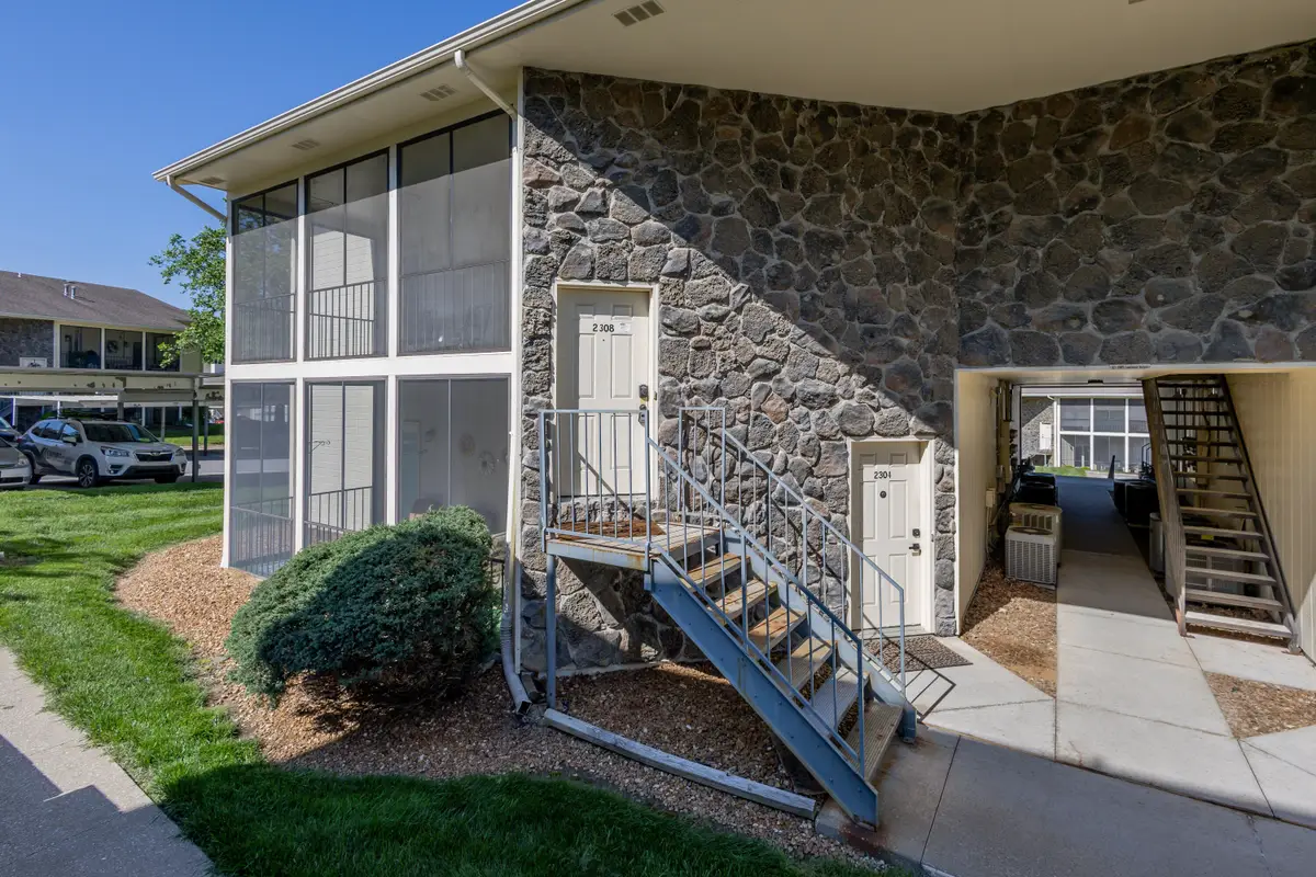 2308 Park De Ville Pl, Columbia, MO 65203 - #1