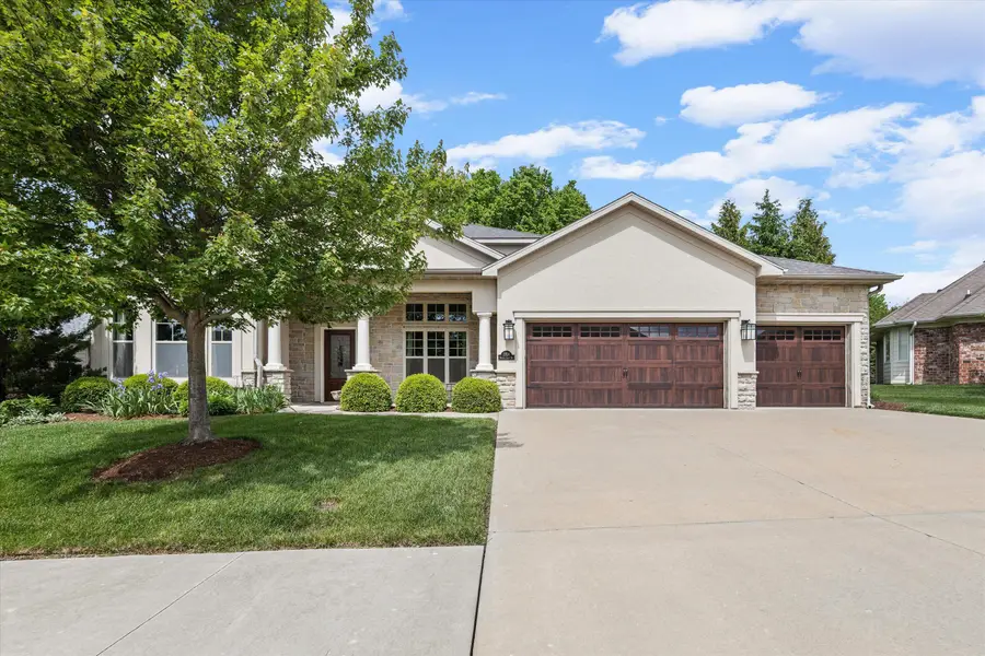 2708 Bristol Lake Dr, Columbia, MO 65201 - #3