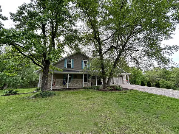 4900 E Eagle Ridge Rd, COLUMBIA, MO 65201