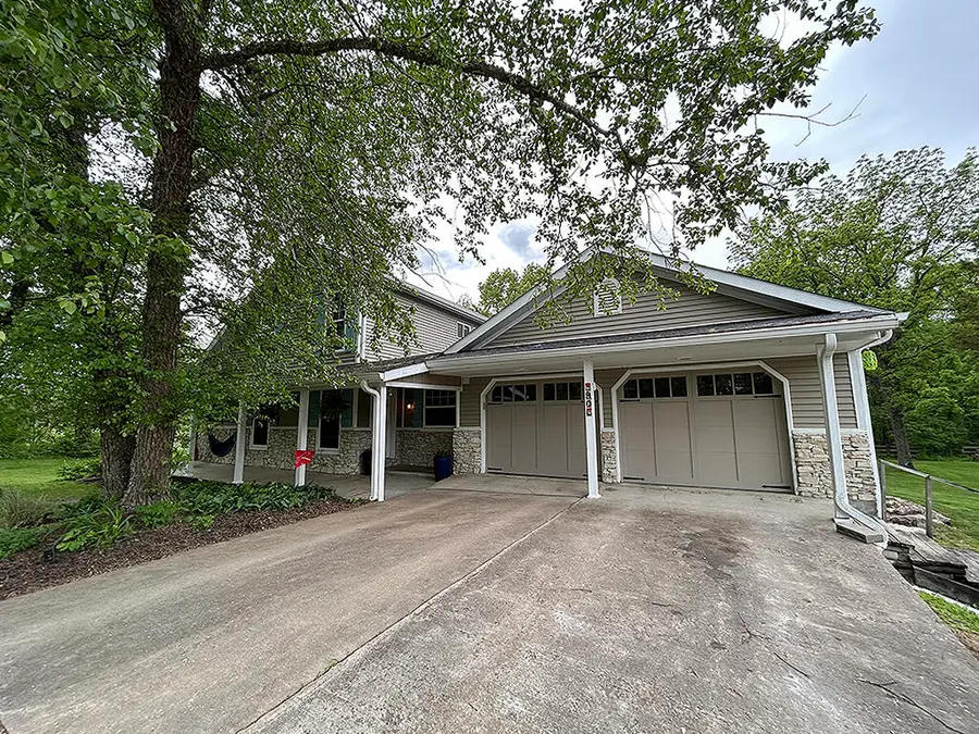 4900 E Eagle Ridge Rd, Columbia, MO 65201 - #2