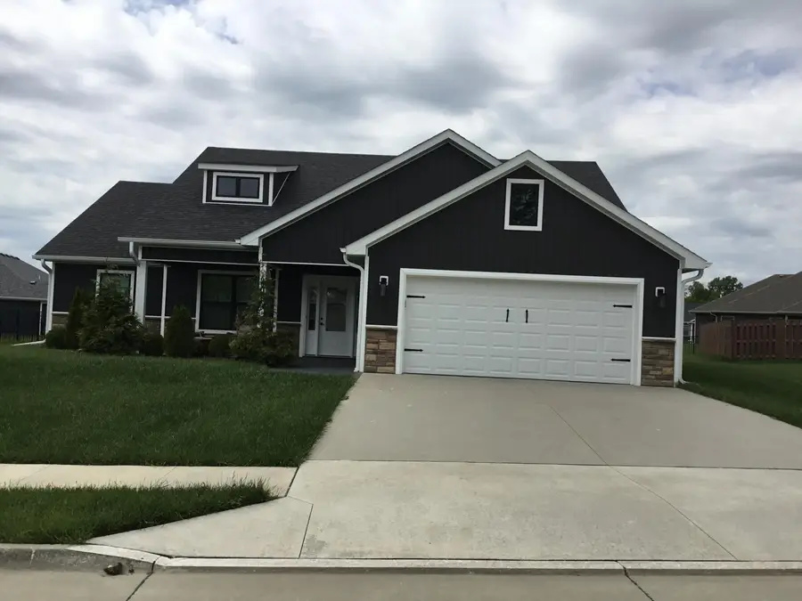 6605 Gail Ct, Hallsville, MO 65255 - #2