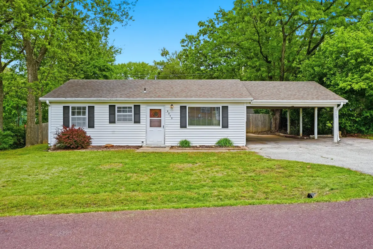 6203 E Sharon Ln, Columbia, MO 65202 - #1
