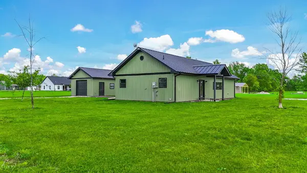 5 Suzanne Ct, CLARK, MO 65243