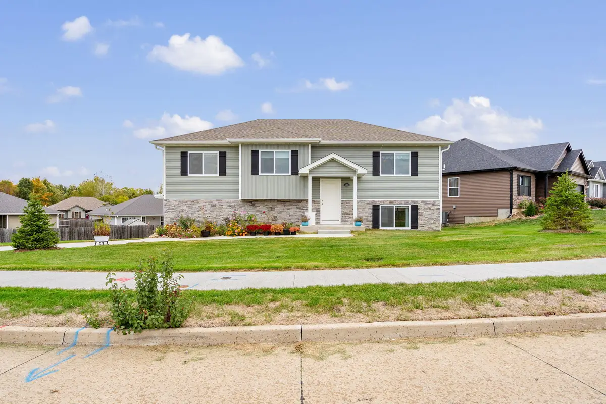3305 Venice Dr, Columbia, MO 65202 - #1