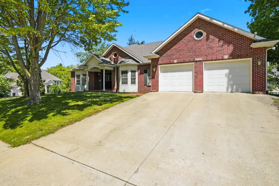 2709 Chapel Wood Terr, Columbia, MO 65203 - #3