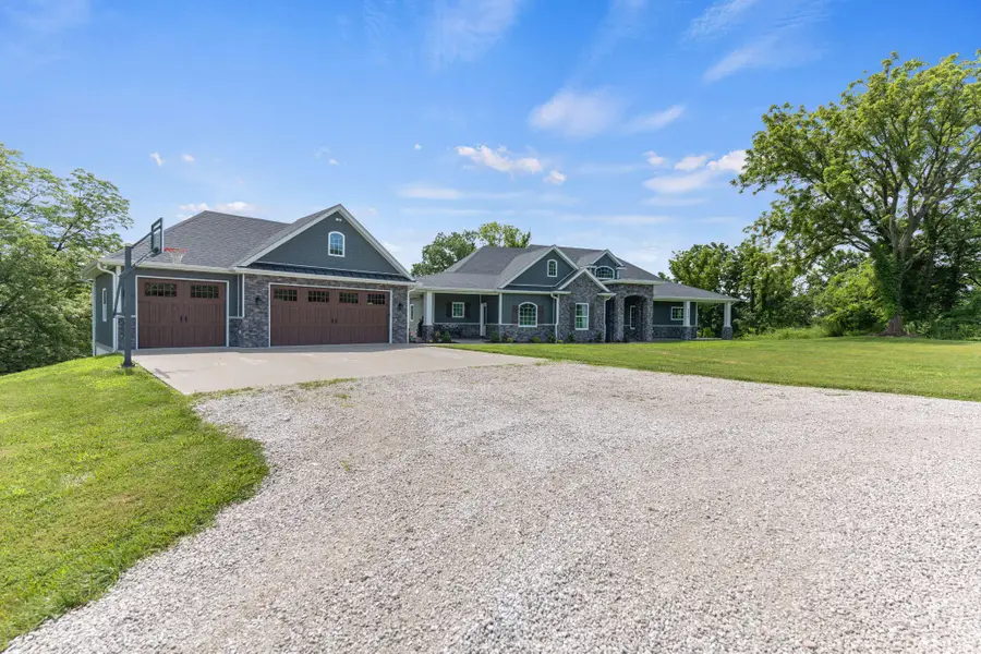 5400 E Giesing Hill Rd, Hartsburg, MO 65039 - #2
