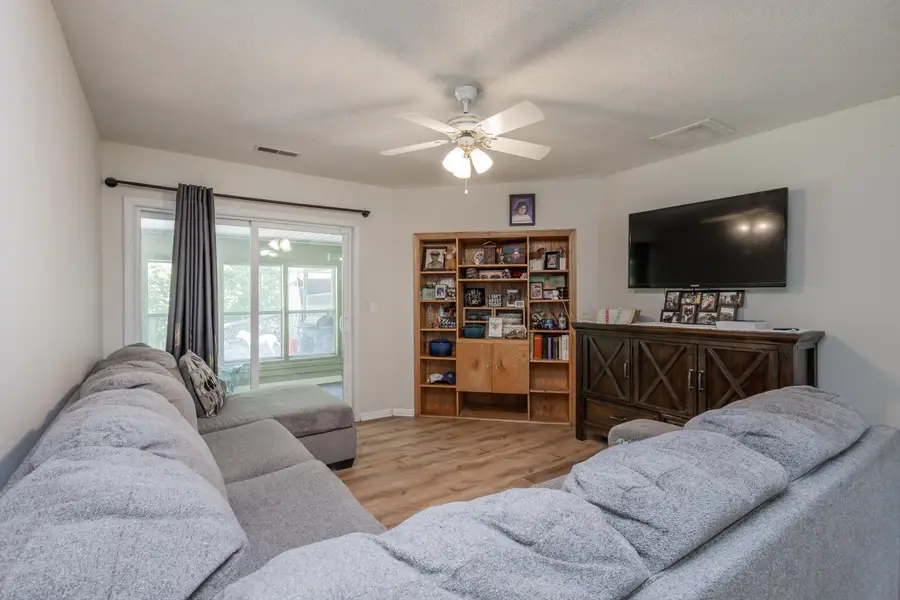 5591 N Autumn Dr, Columbia, MO 65202 - #3