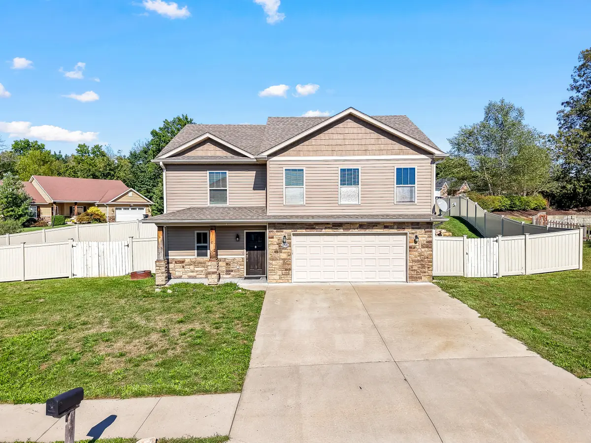 1000 S Louisville Dr, Columbia, MO 65203 - #1